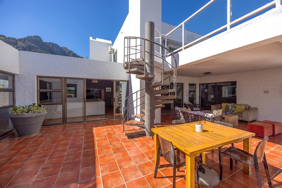 6 Bedroom Property for Sale in Brandwacht Western Cape